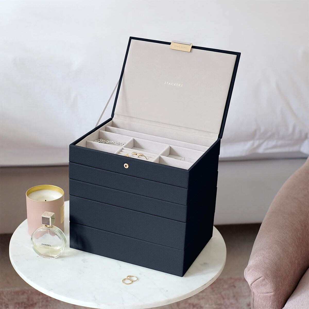 Szkatułka na biżuterię Stackers Pebble pięcioelementowa classic granatowa