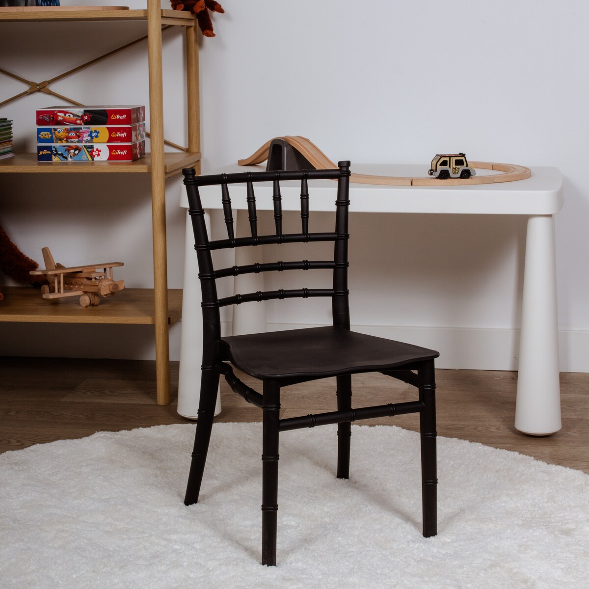 Krzesełko dla dzieci plastikowe z oparciem czarne dziecięce