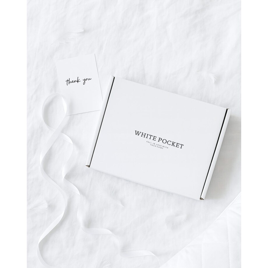 Poszewka Graficzne tulipany 70 x 80 cm