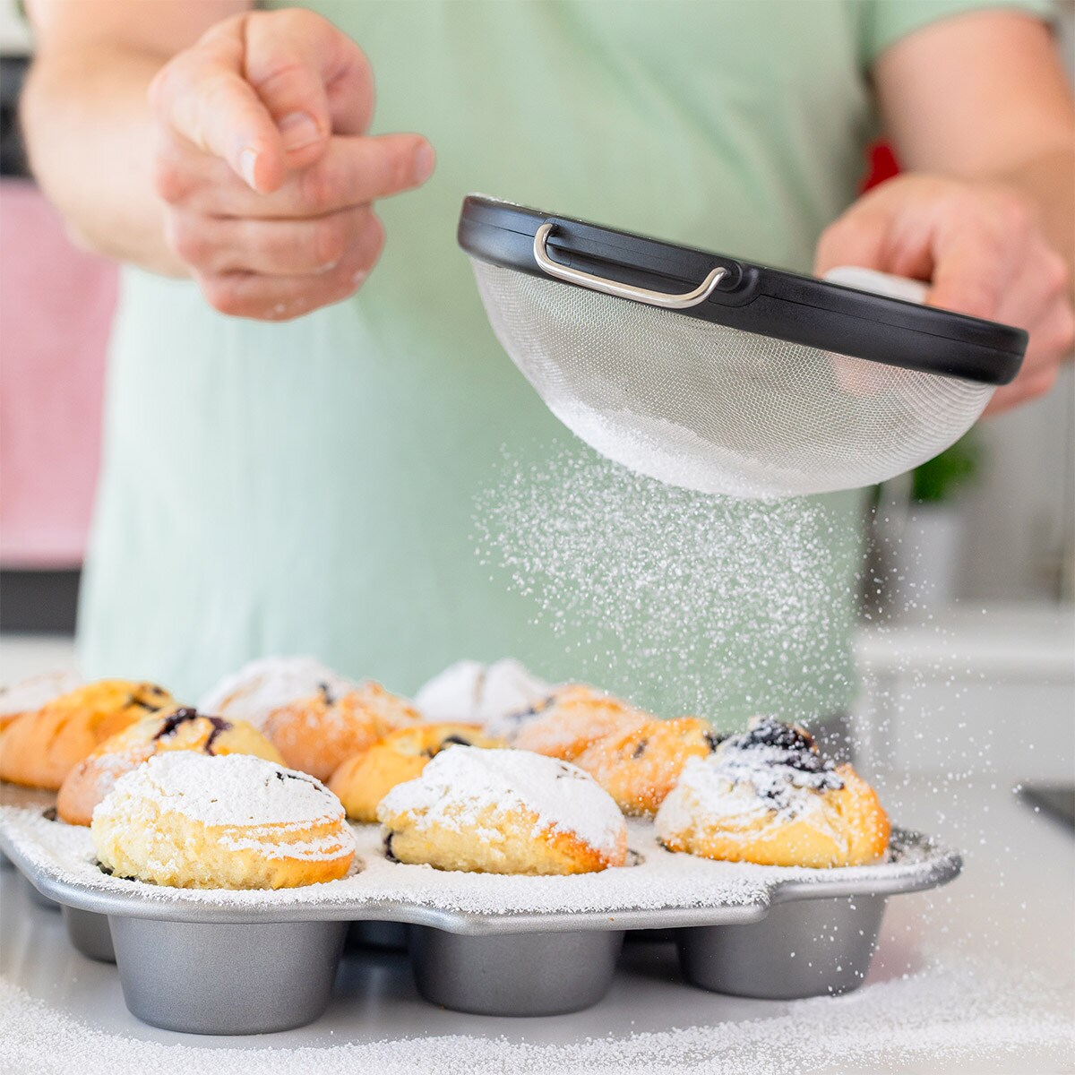 KitchenAid sitko kuchenne z uchwytem 17 cm Porcelain White