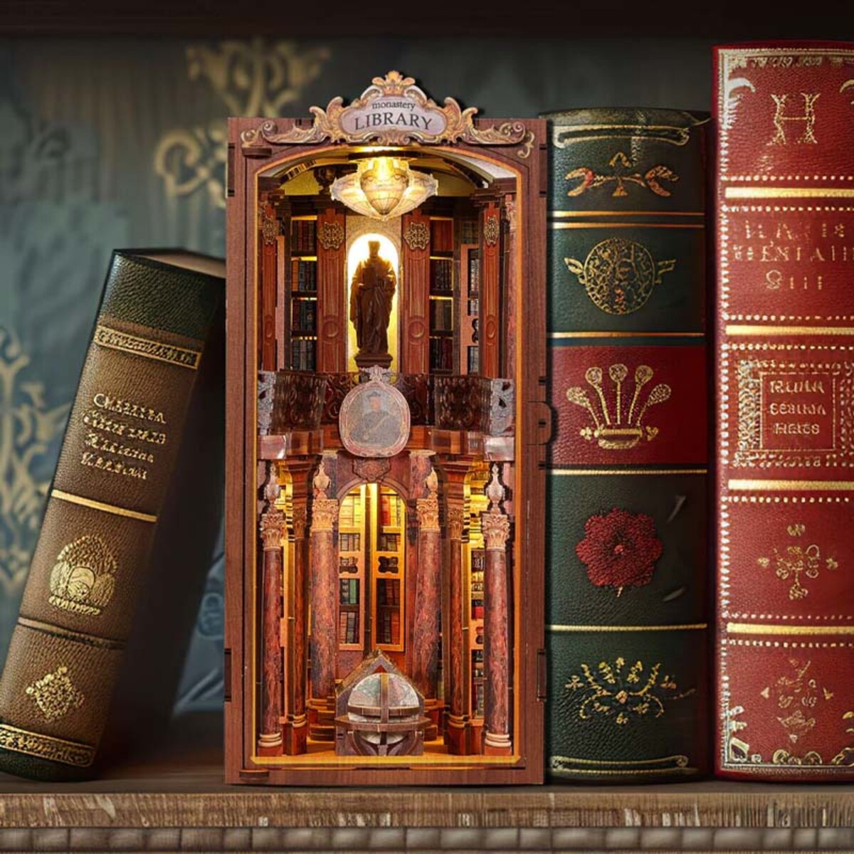 Miniaturowy domek Book Nook - Księgi Zakonu Feniksa