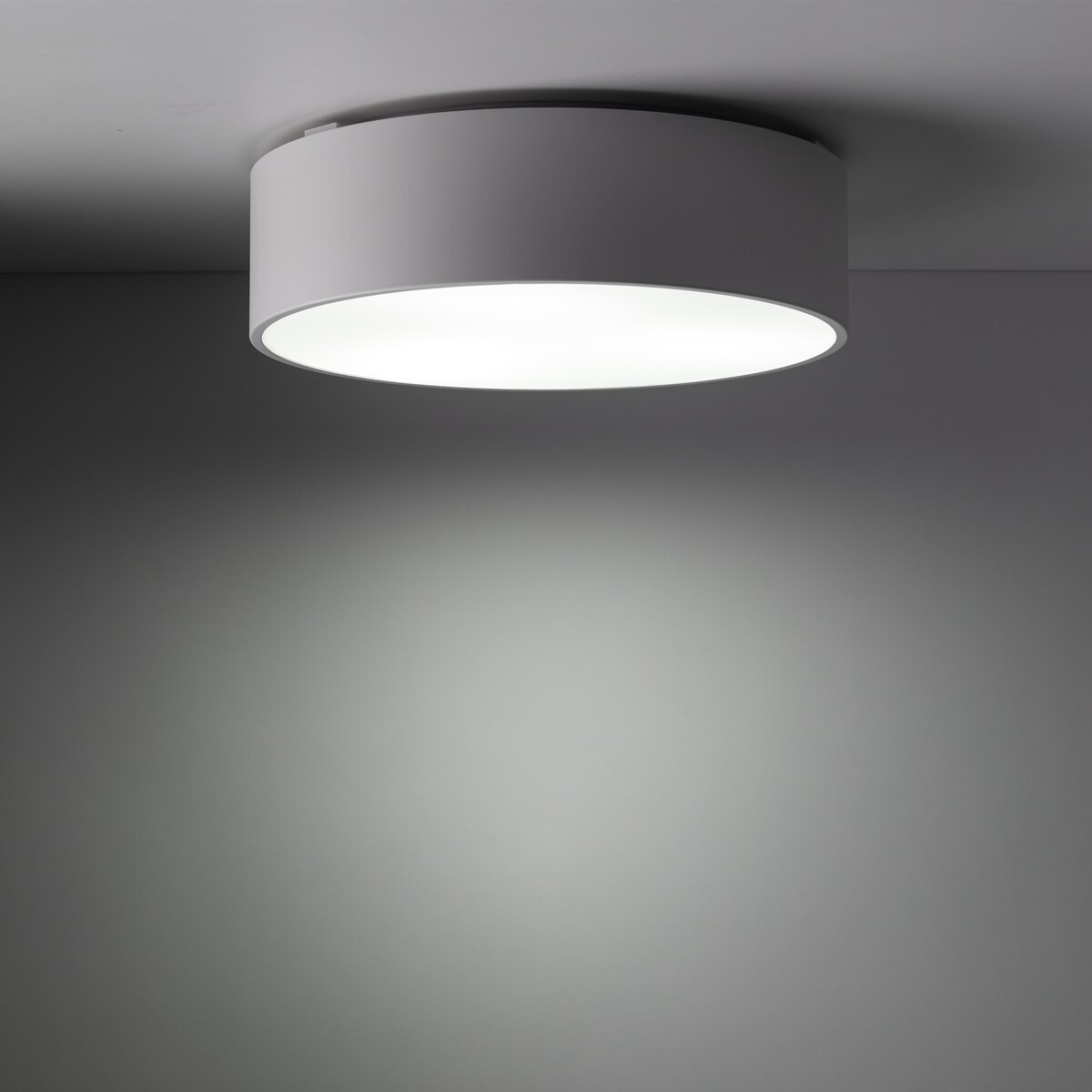 Oprawa natynkowa zewnętrzna IP54 TK Lighting LIVO WHITE M biała E27 3x15W do tarasu i wejścia