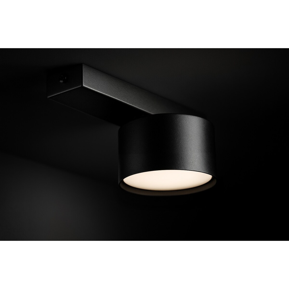 Lampa sufitowa K-5530 z serii CRUZ