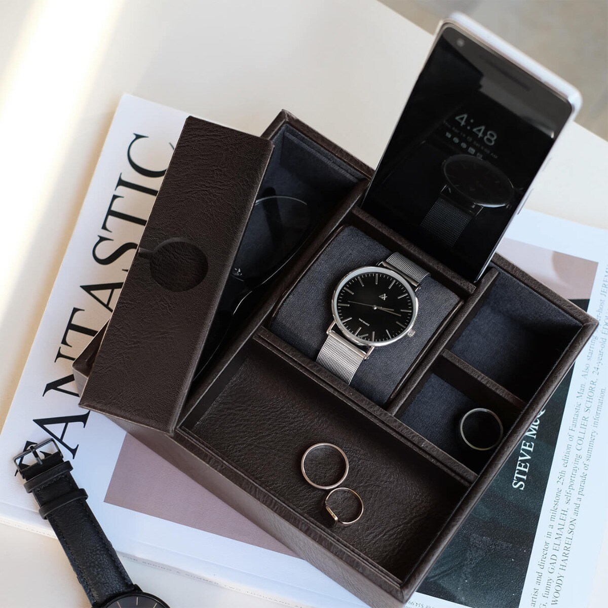 Stacja dokująca i pudełko na zegarki i biżuterię duże Stackers brązowe