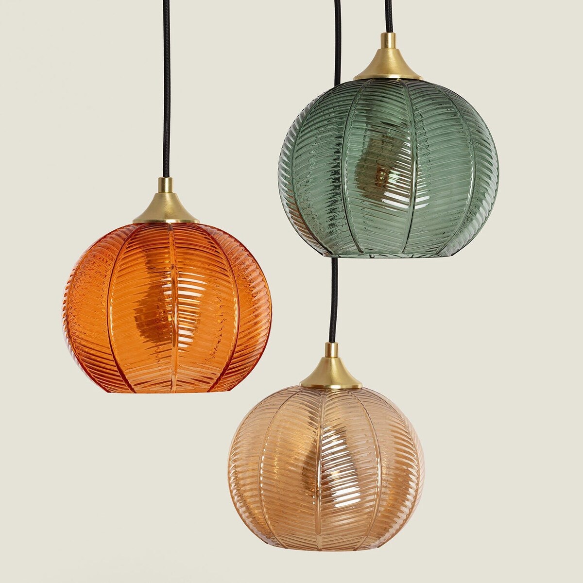 Lampa wisząca potrójna ze szklanymi kloszami Climt