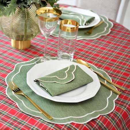 Okrągły obrus w szkocką kratę Red Tartan – ⌀ 210 cm