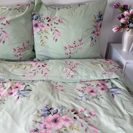 Pościel bawełniana satynowa 200x220 cm Kwitnąca Wiśnia na zielony tle
