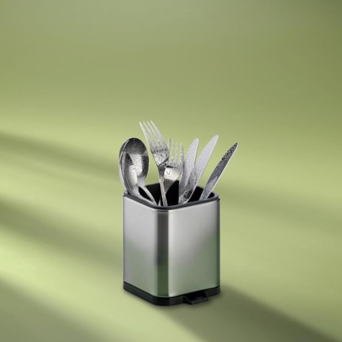 Pojemnik / ociekacz na sztućce kuchenne Plata Kela