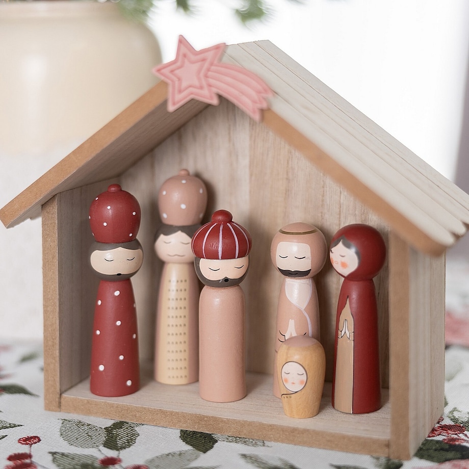 Szopka drewniana z malowanymi figurkami TALINA, 6 figurek