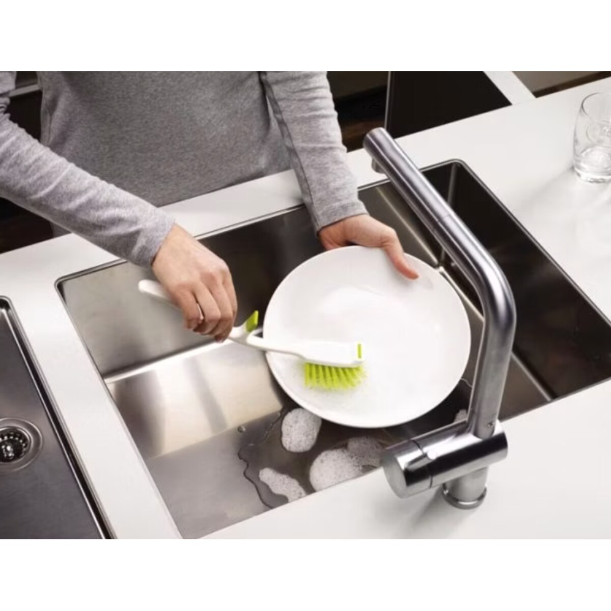 Szczotka do zmywania zielona Edge, 7 x 29 x 5 cm, Joseph Joseph