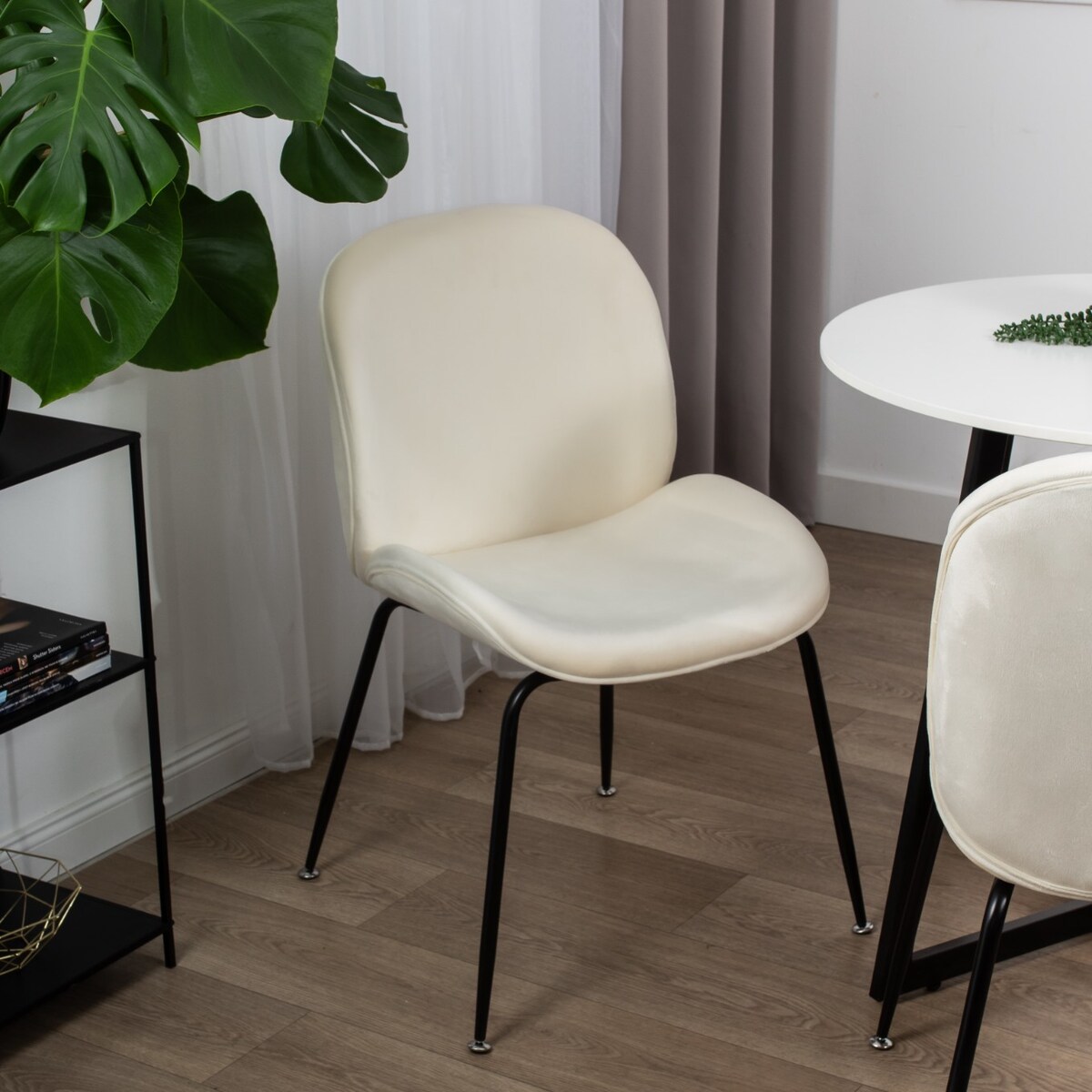 Krzesło tapicerowane welurowe do salonu jadalni beżowe