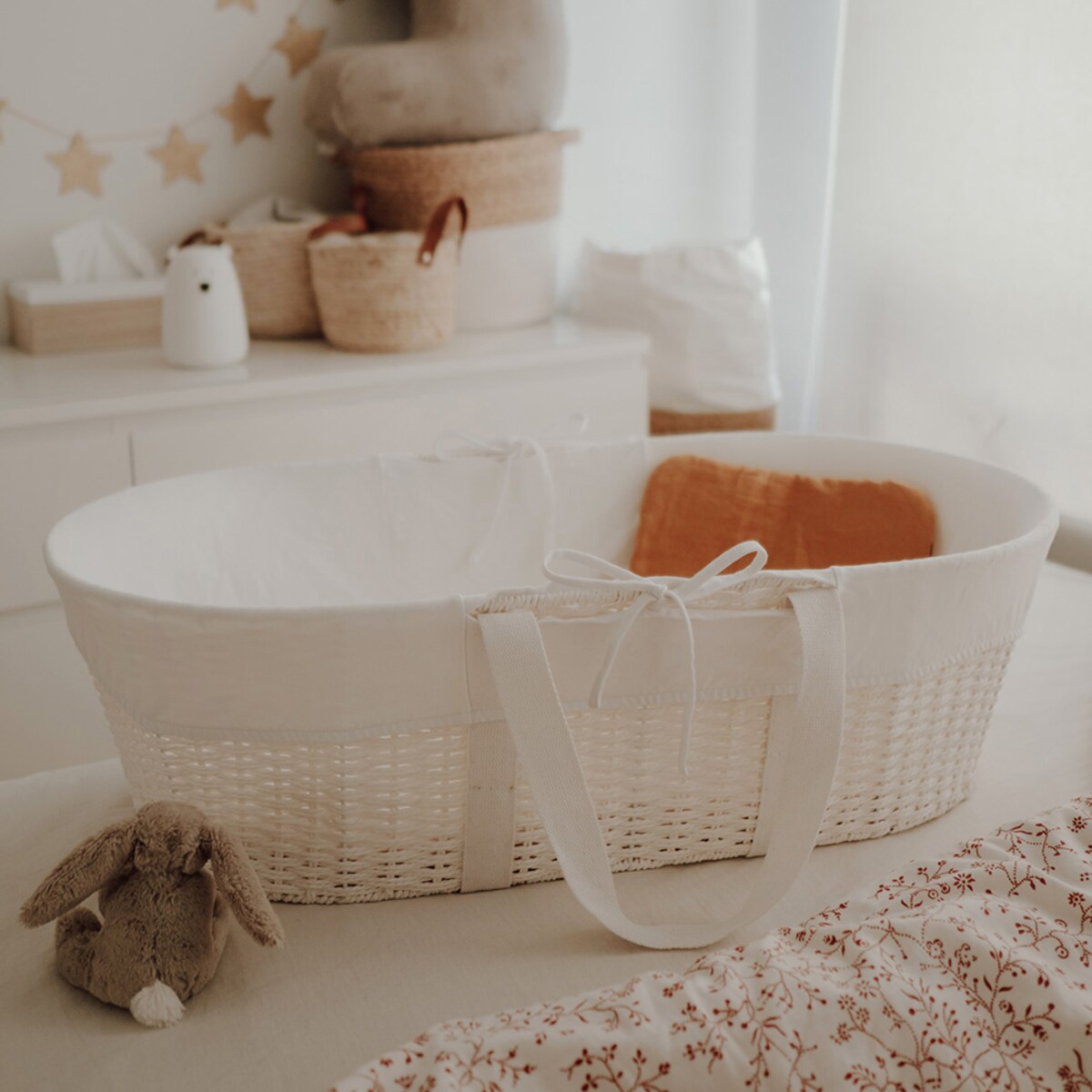 Pokrowiec na kosz Mojżesza - biały