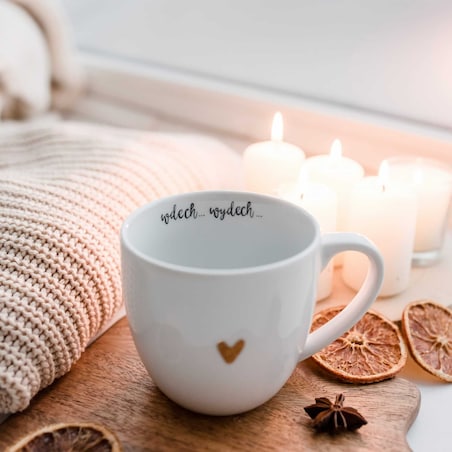 Biały kubek porcelanowy 300 ml „Wdech Wydech" ze złotym sercem - prezent na urodziny dla bliskiej osoby, mamy, przyjaciółki