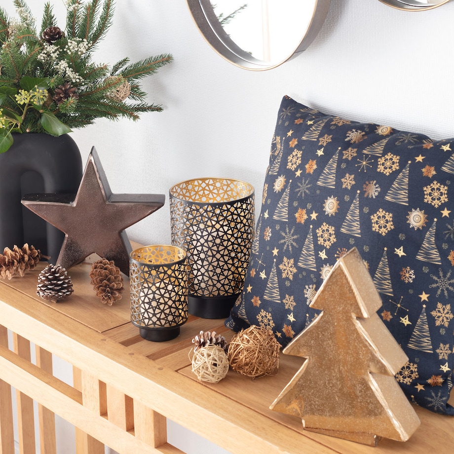 Poszewka Kinga na poduszkę 60x60 złoty wzór na czarnym tle