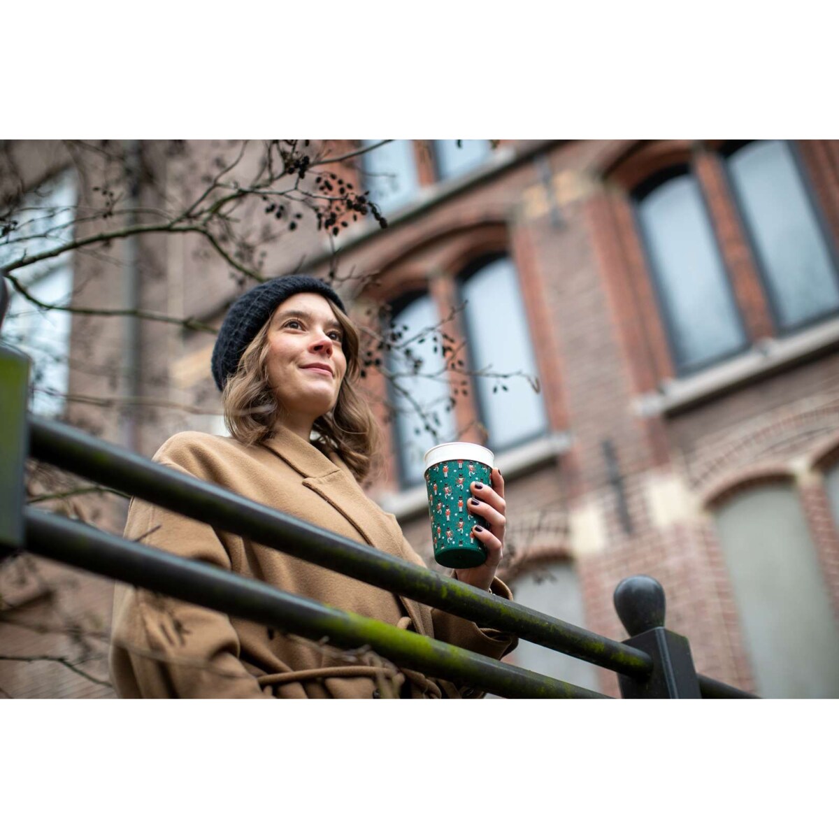 Kubek na kawę na wynos ISO TO GO, 400 ml, wzór geometryczny, KOZIOL