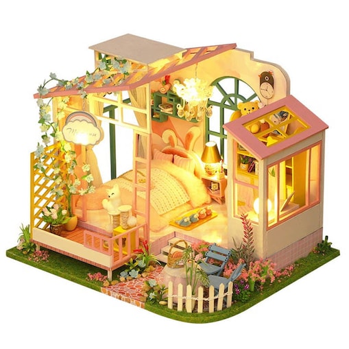 Miniaturowy domek - Różowa antresola