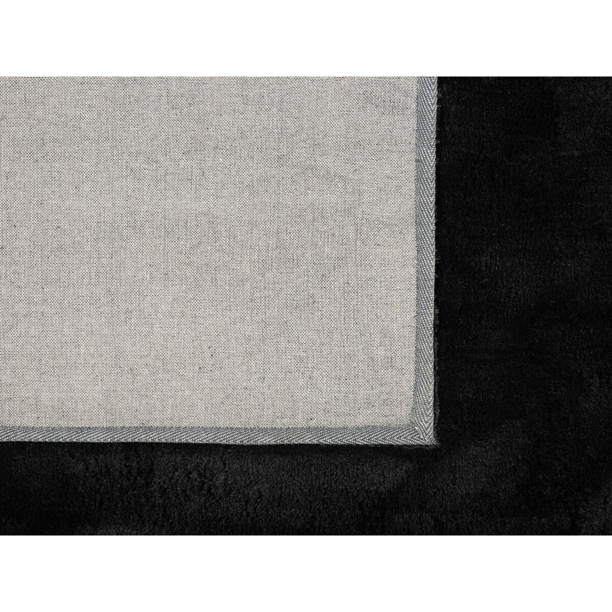 Dywan shaggy 140 x 200 cm czarny EVREN