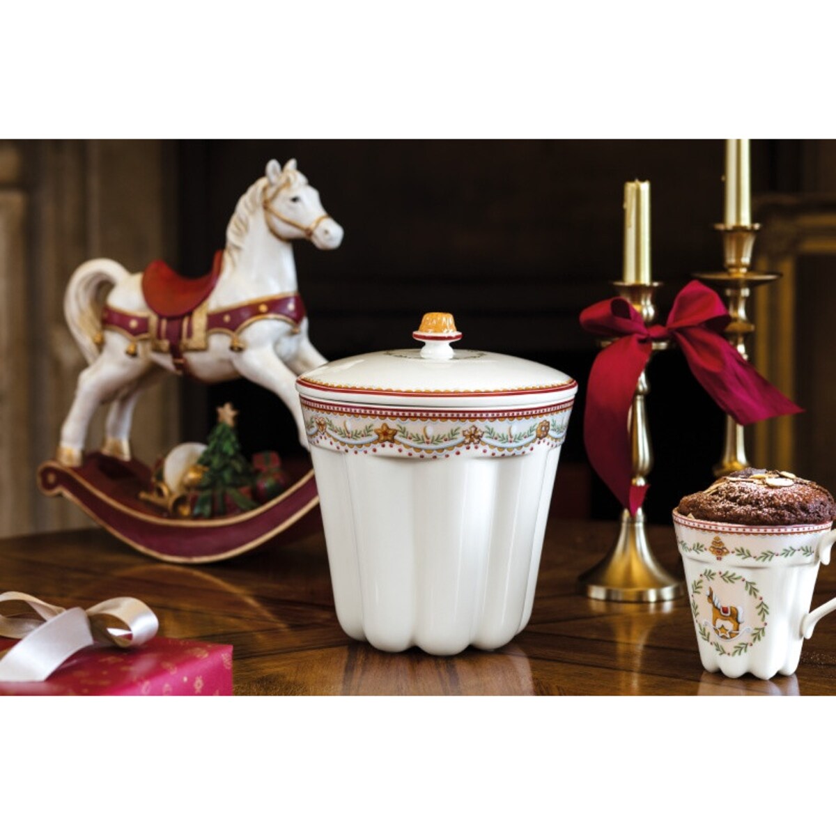 Figura Koń na biegunach Winter Collage Accessories, 32.8 x 10.8 x 32.5 cm, Villeroy & Boch