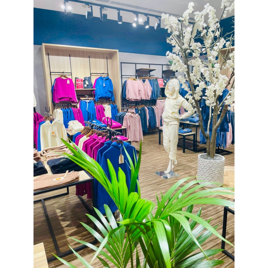 Drzewo kwitnącej jabłoni białej na naturalnym pniu 280 cm