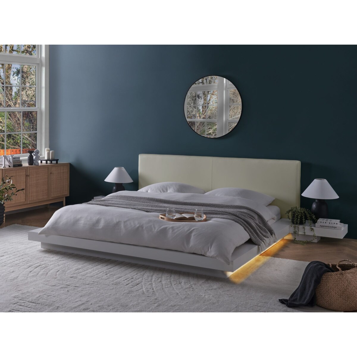 Łóżko z LED ekoskóra 180 x 200 cm białe ZEN