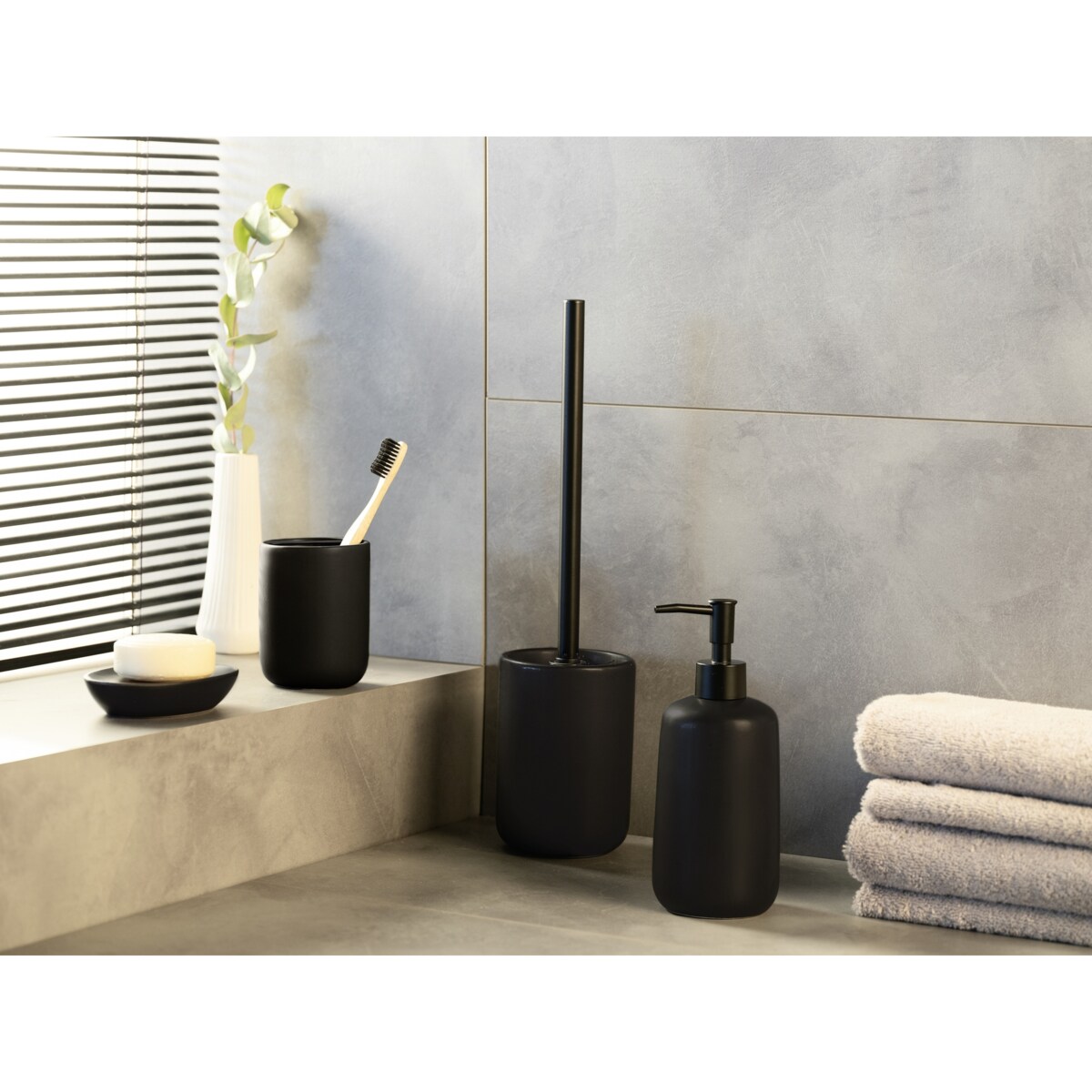 Ceramiczny dozownik do mydła OLINDA, 500 ml