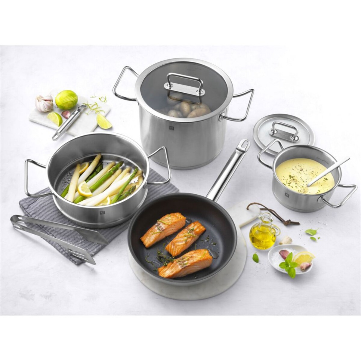 Patelnia sauté z 2 uchwytami i pokrywką Zwilling Pro - 28 cm