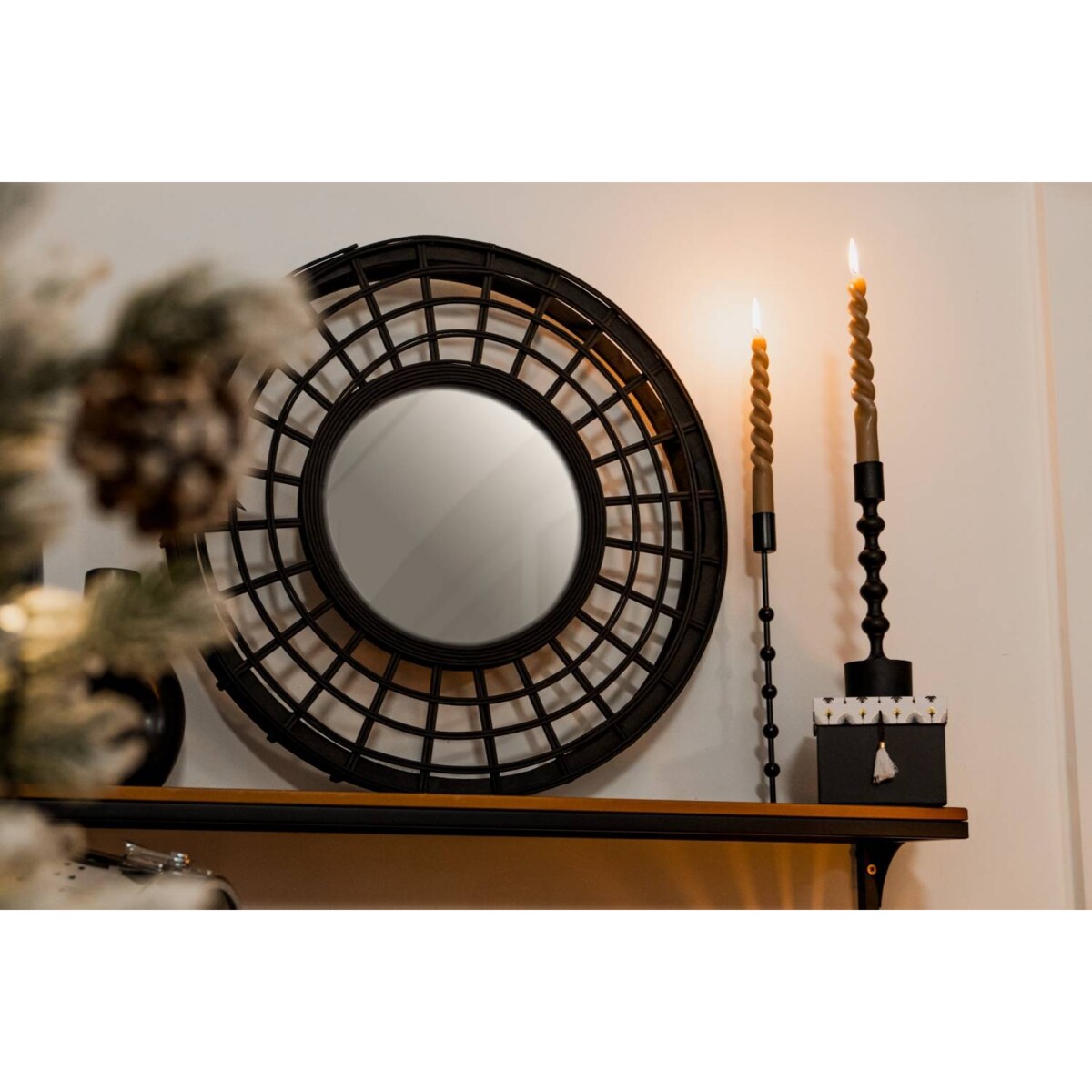 Czarny świecznik, aluminium, 23 cm