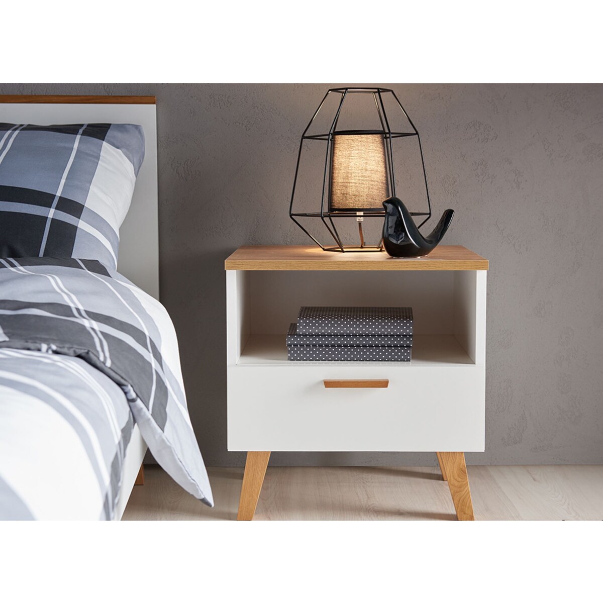 KONSIMO FRISK Biała szafka nocna w stylu skandynawskim