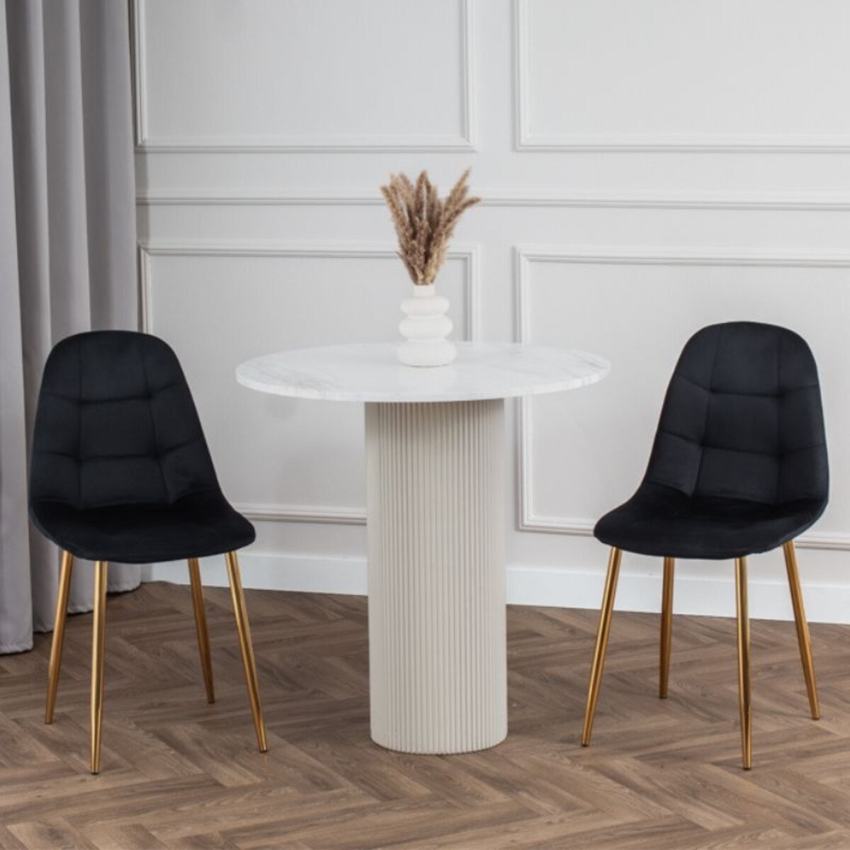 Krzesło tapicerowane czarne do salonu jadalni welurowe glamour złote