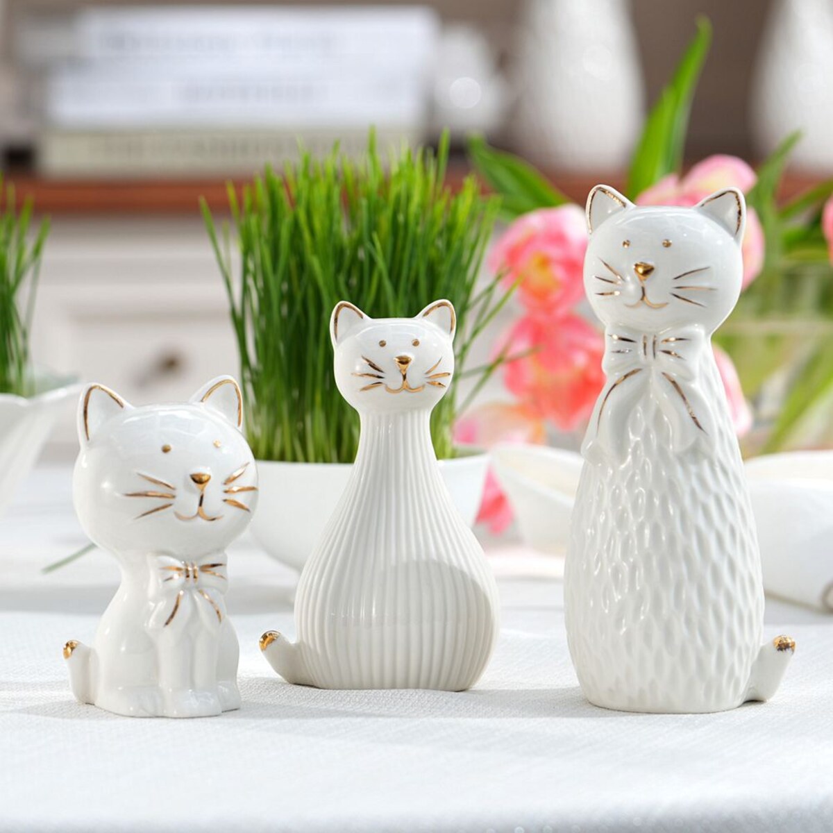 VILLA ITALIA Figurka kotka porcelanowa 13,5 cm EMILIA