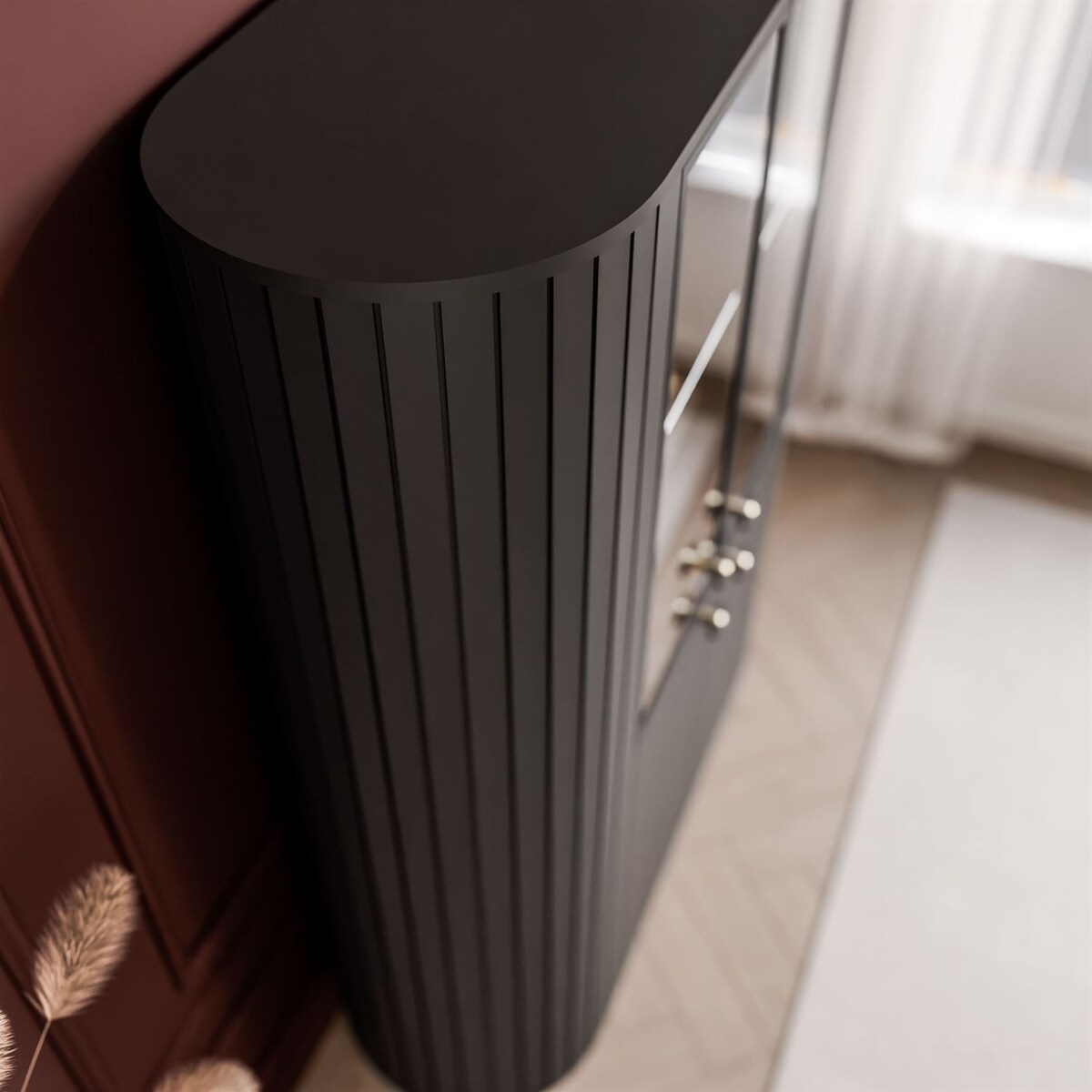 Witryna ELODIE II z oświetleniem LED, czarny / nóżki i uchwyty czarne