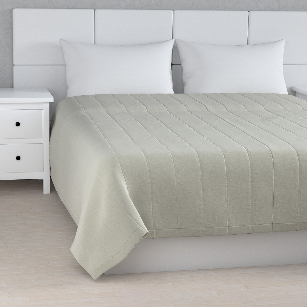 Narzuta pikowana w pasy 260x210 pastelowo miętowy welwet