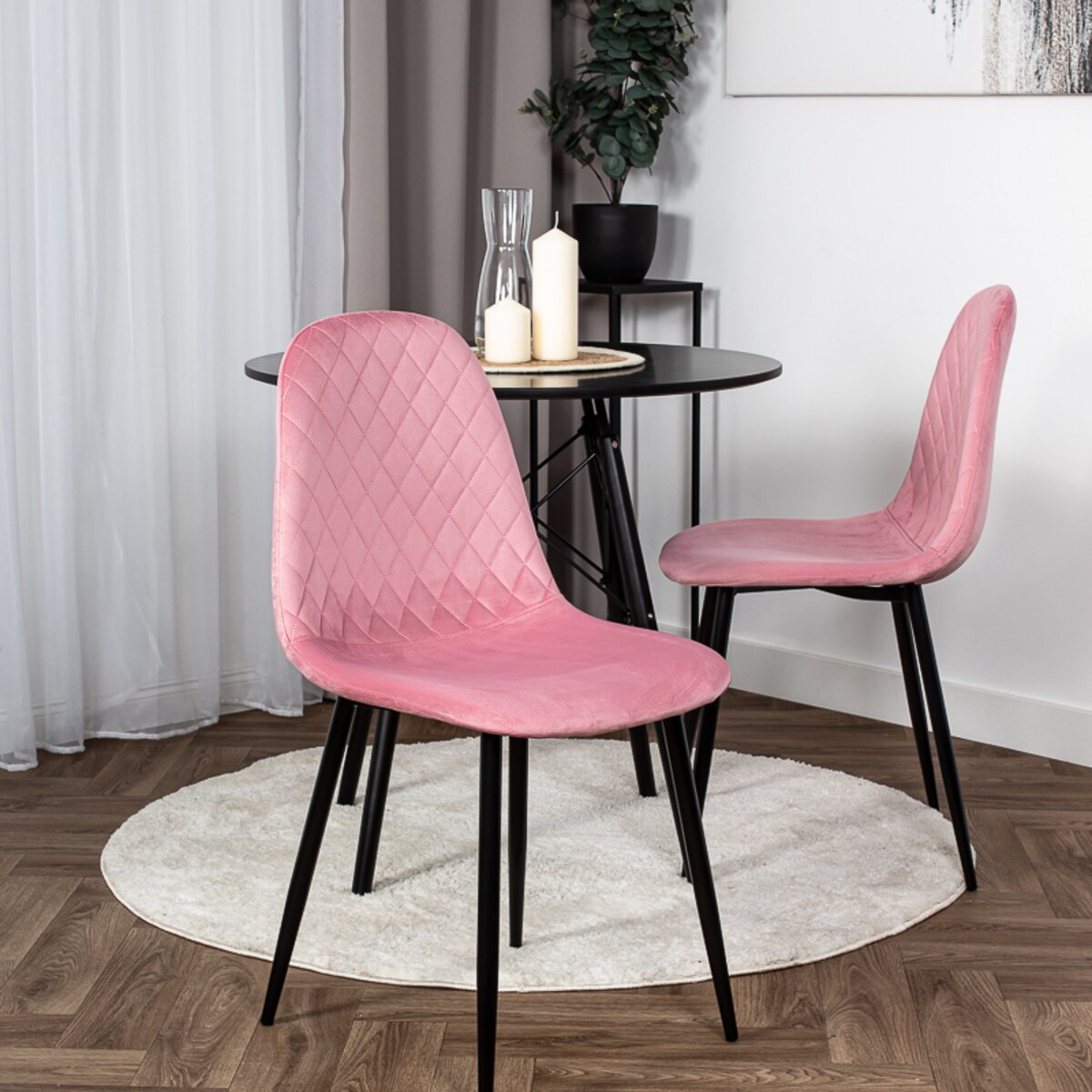 Krzesło tapicerowane nowoczesne pikowane do salonu jadalni różowe