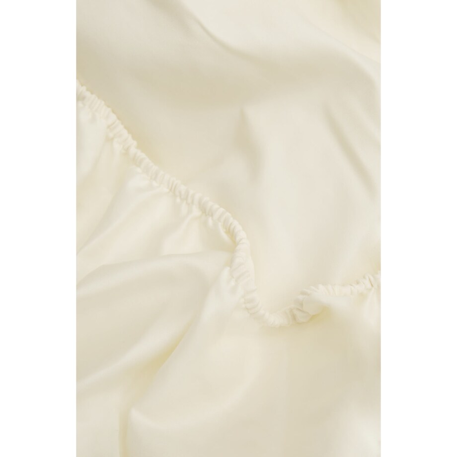 Prześcieradło satynowe z gumką vanilla 140 x 200 cm