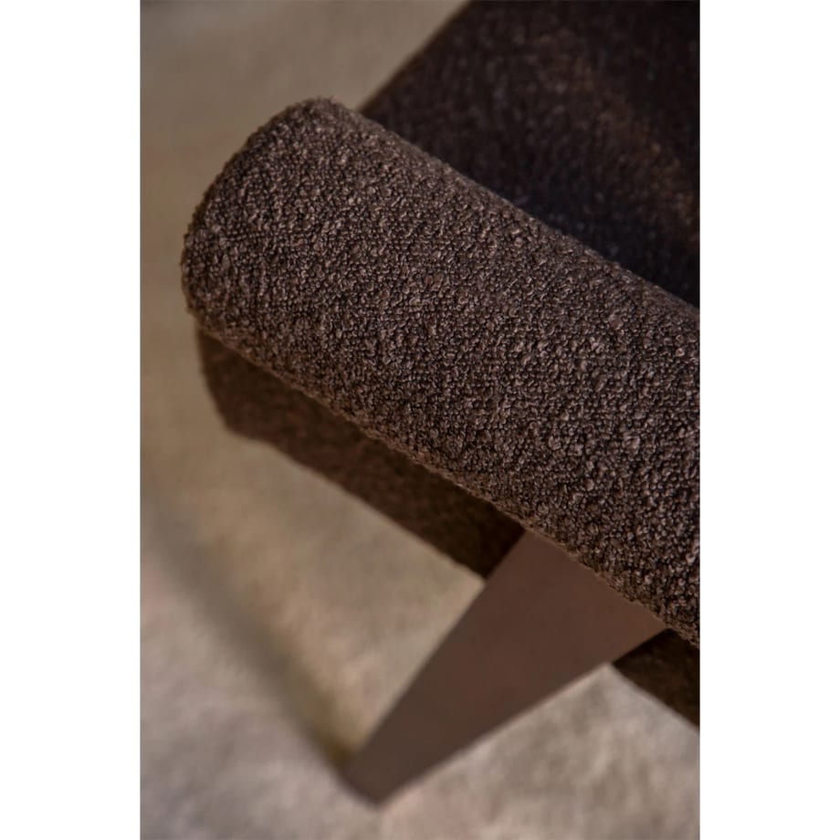 Fotel z podłokietnikami, drewno i tkanina bouclé, Lucca, czekoladowy