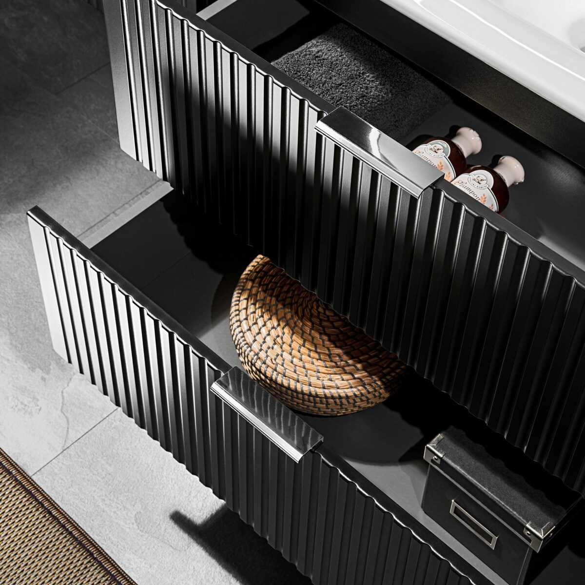 Komplet mebli łazienkowych ryflowanych Cormad