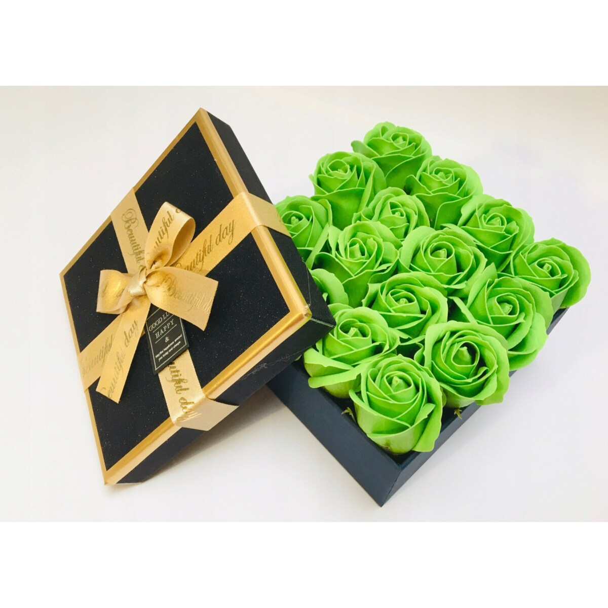 FLOWER BOX PACHNĄCE ZIELONE RÓŻE MYDLANE w pudełku GOTOWY PREZENT kobiet