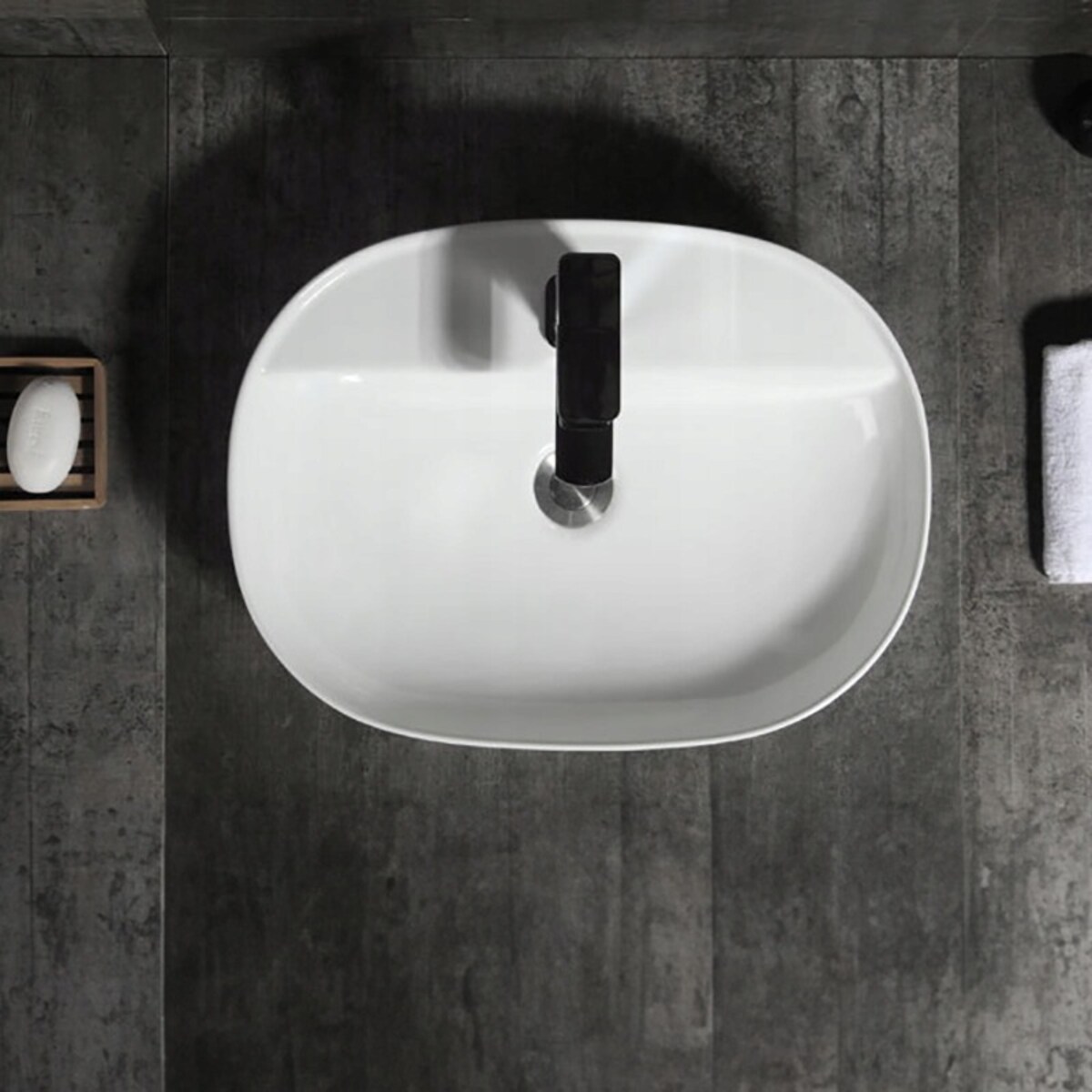 Umywalka nablatowa ceramiczna biała 60x40cm