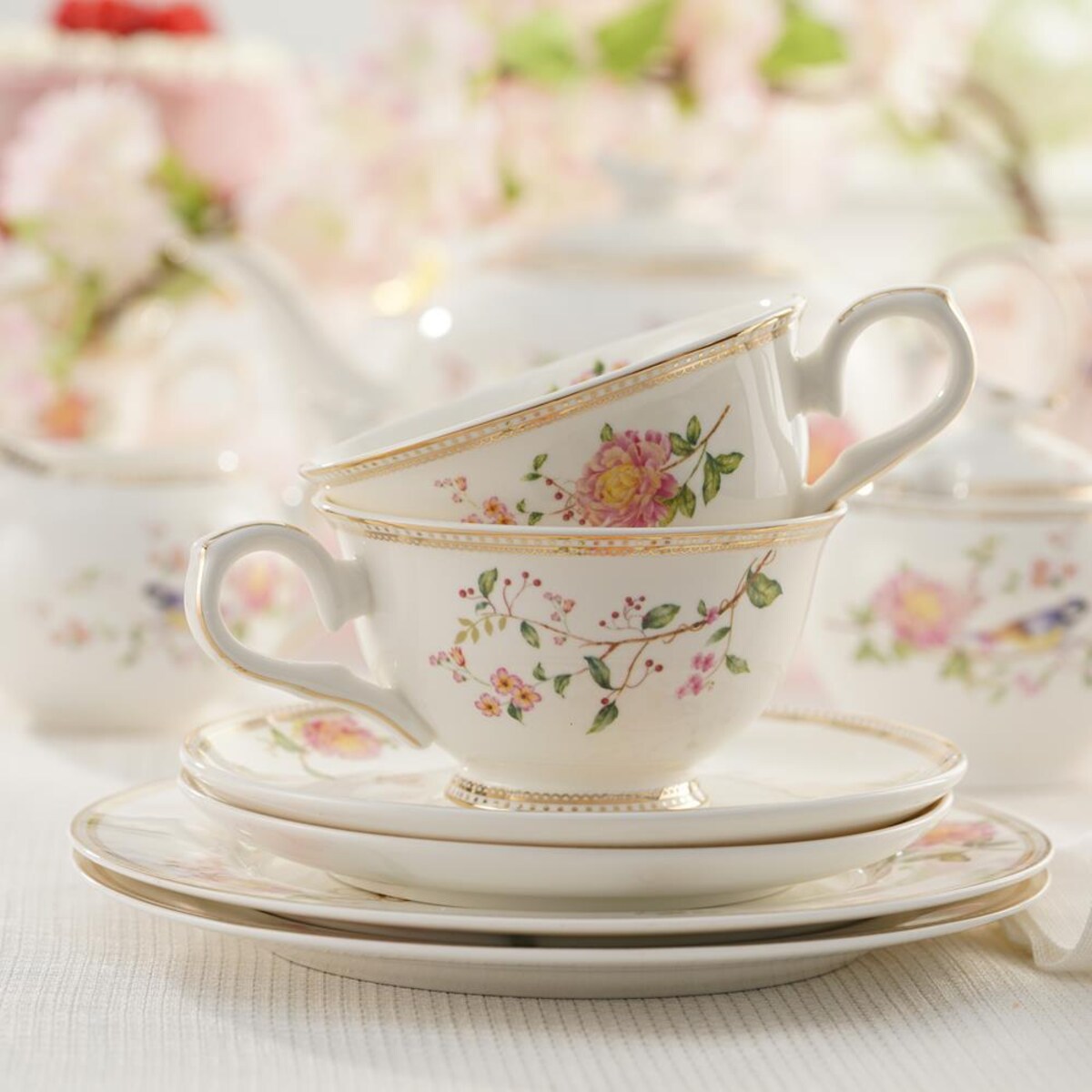 VILLA ITALIA Serwis do herbaty na 6 osób porcelanowy Zestaw prezentowy BEL FIORE