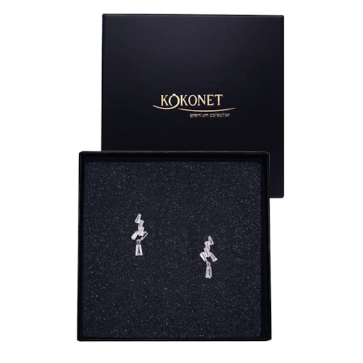 DROBNE małe krótkie KOLCZYKI z kryształkami urocze skromne błyszczące ślub