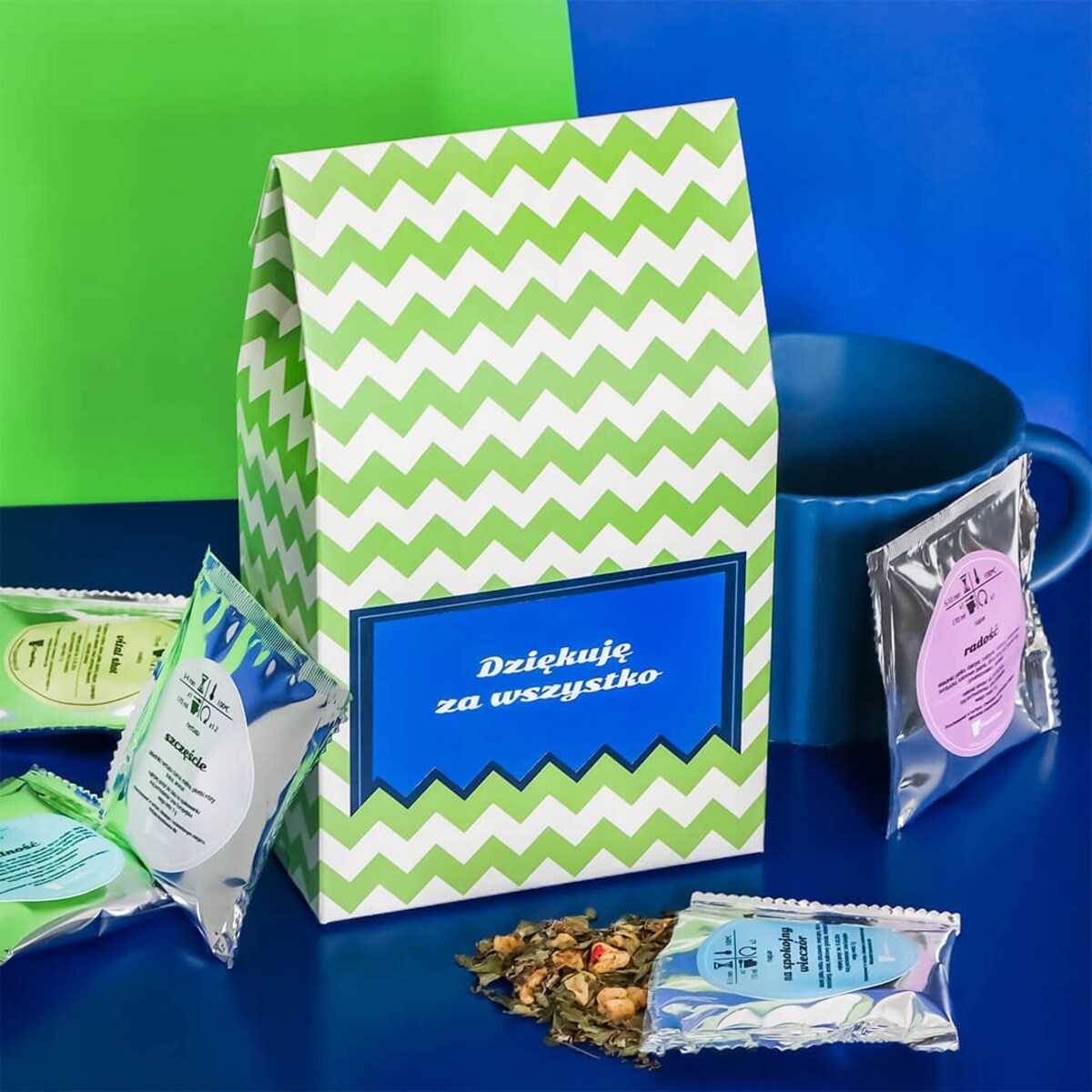 Gotowy zestaw prezentowy personalizowany ZIELONY herbata sypana PREMIUM różne smaki mix 10szt. prezent upominek podziękowanie dla kobiety faceta mamy