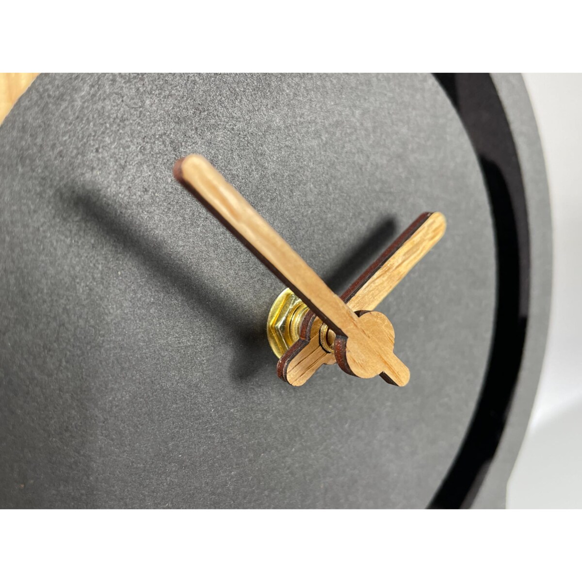 Zegar stojący czarny drewniany Oval Dębowy