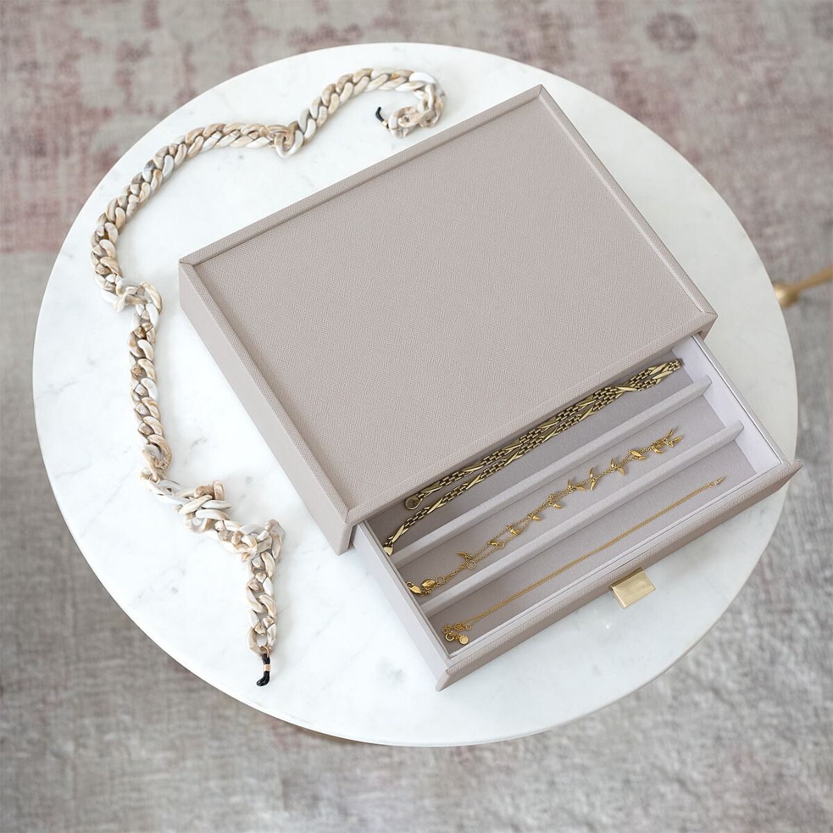 Szkatułka na naszyjniki Stackers classic taupe z szufladą