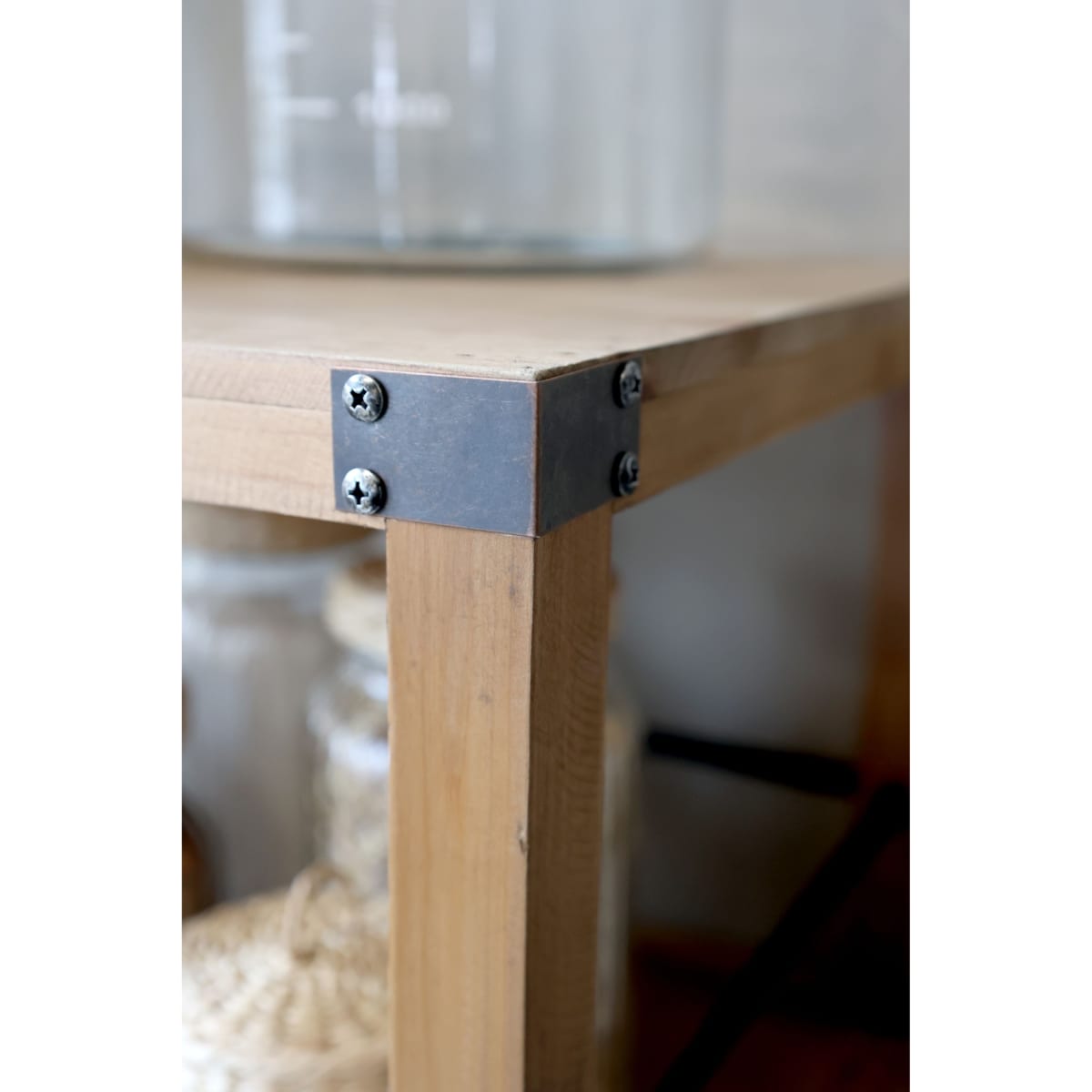 Postarzany regał na kółkach w stylu loftowym 157 cm