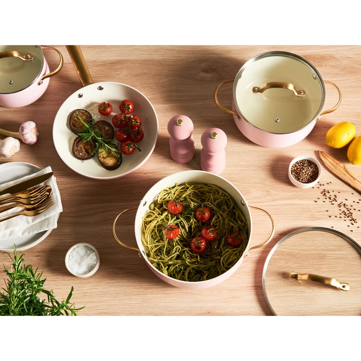 Zestaw garnków i patelni 7 elementów ELITE PRO Pastelowy róż
