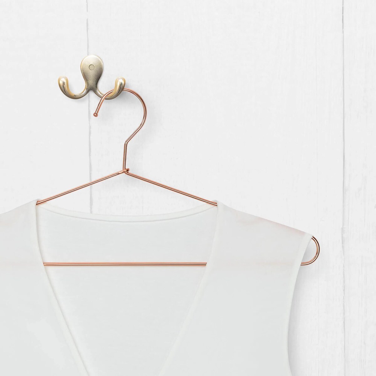 Zestaw 5 wieszaków w kolorze miedzianym Rayen