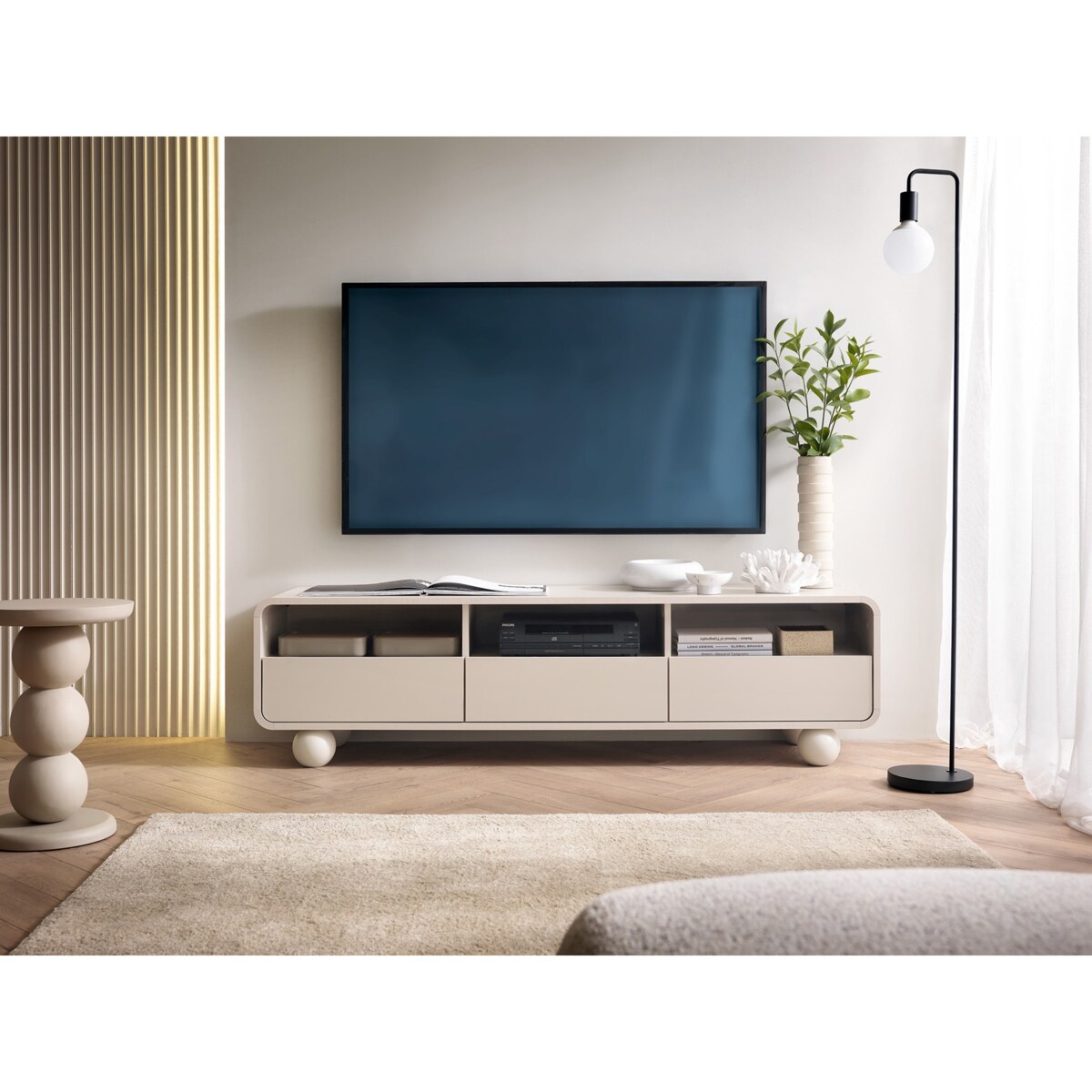 Szafka RTV 160 ALBI na okrągłych nóżkach w kaszmirowym kolorze