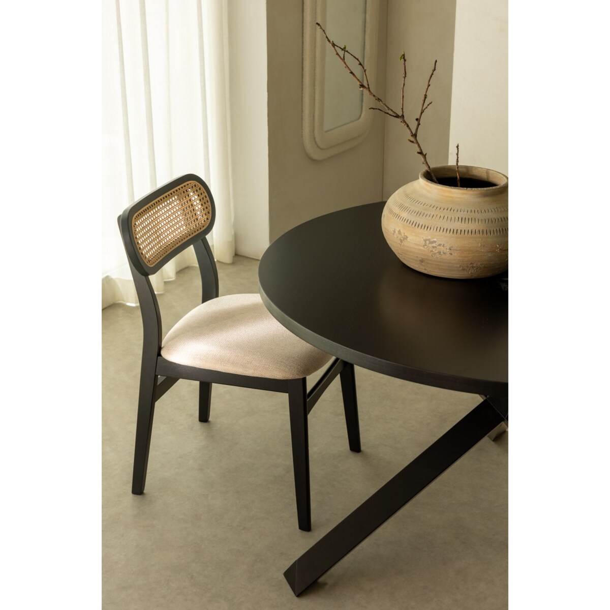 Krzesło z dewna kauczukowego i z plecionką Kavi czarne