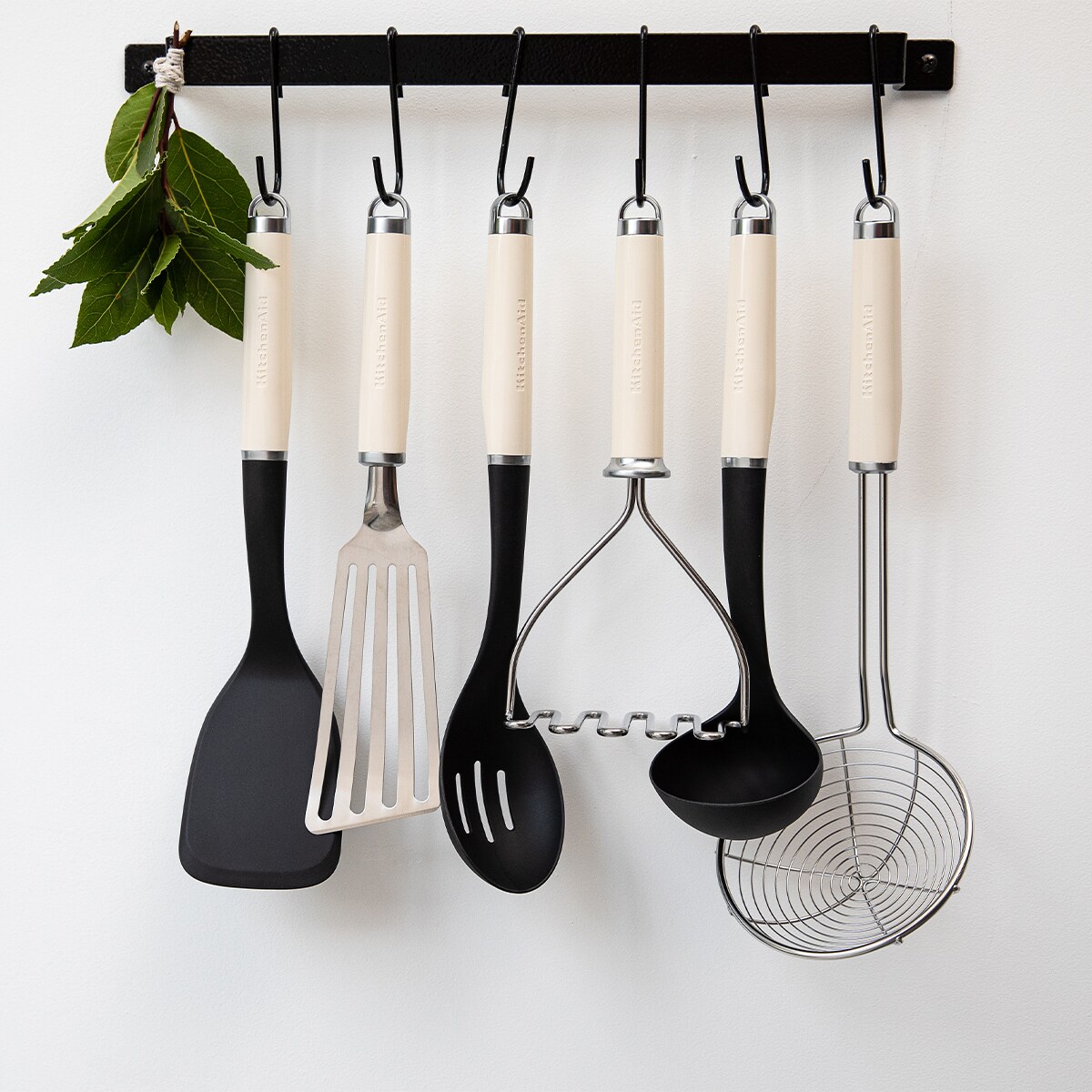 KitchenAid chiński cedzak CORELINE Almond Cream