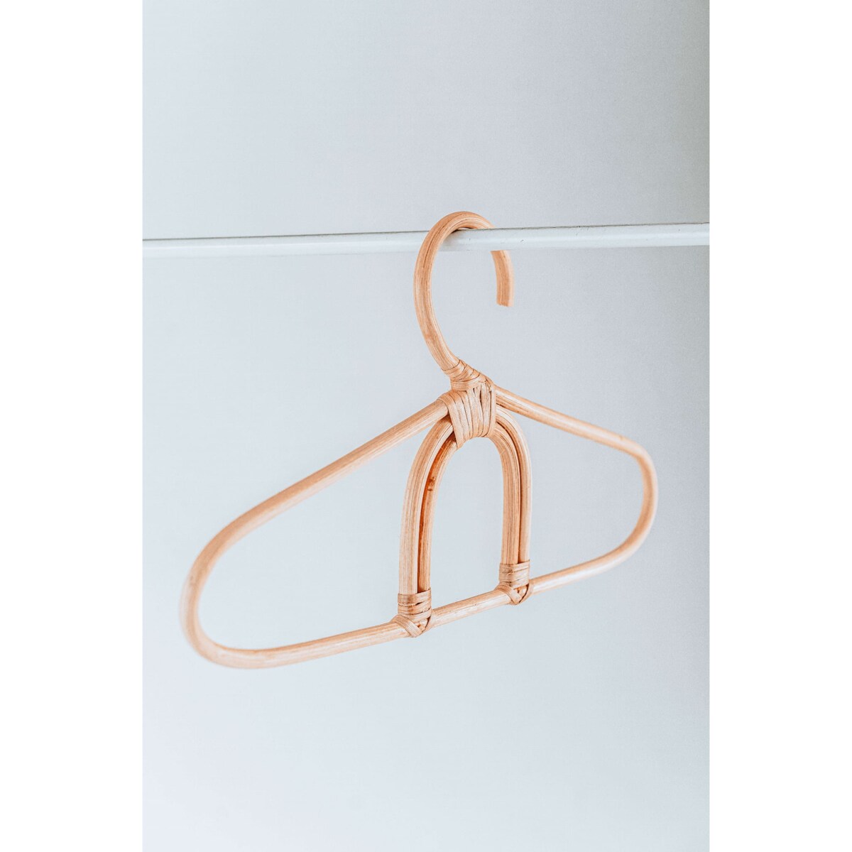 EKO WIESZAKI NA UBRANIA 2 SZTUKI